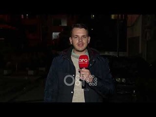 Ora News - Prostitucioni në Tiranë, banorët mbyllin hyrjet e pallatit me dyer