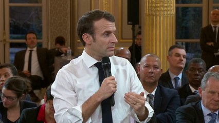 Grand débat: Emmanuel Macron croit "dans la responsabilité confortée des préfets"