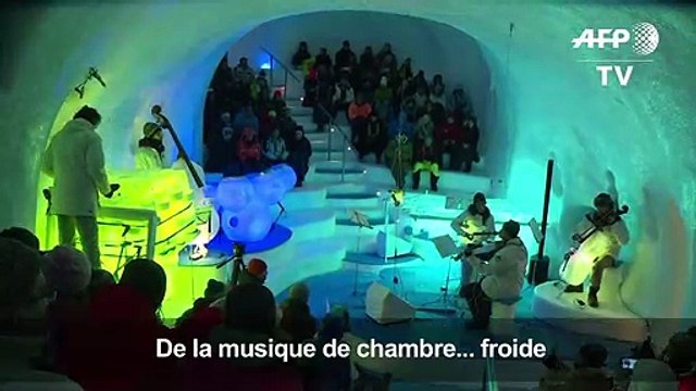 Dans un igloo des Alpes italiennes, de la musique de glace