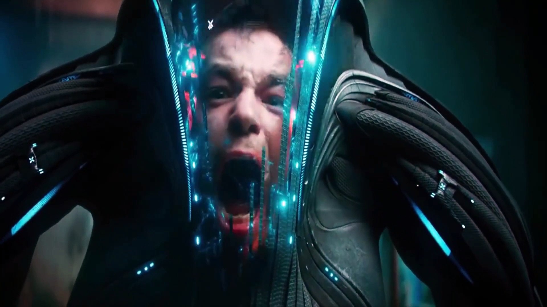 Attraction - Man With Alien Suit vs Alien - Russian Alien Movie ...