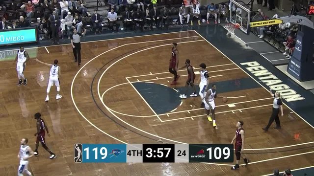 Deonte Burton with 5 Steals vs. Sioux Falls Skyforce