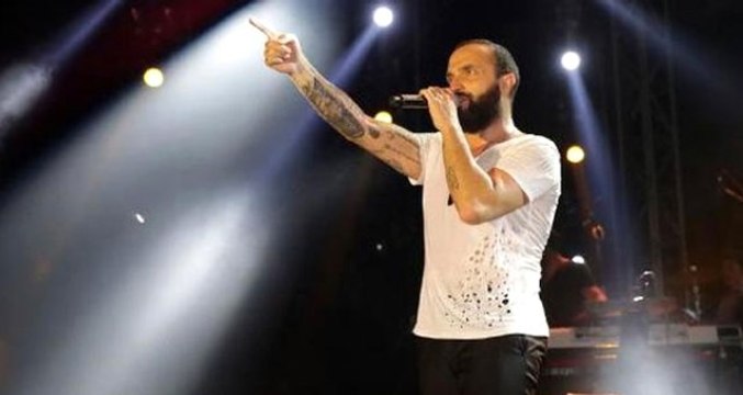 Arda Turan'la Davalık Olan Berkay Şahin, Hayranlarının Önünde Yemin Etti