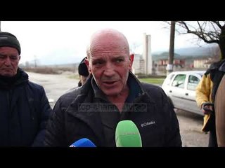 Pa linjë transporti; Të moshuarit e Dropullit e bëjnë rrugën në këmbë - Top Channel Albania