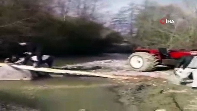 Mahalle sakinleri yıllardır köprü yapılmasını bekliyor