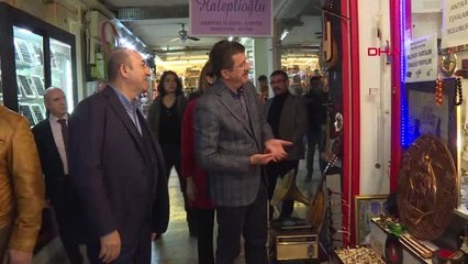 İzmir Çavuşoğlu İzmir'de Esnafı Ziyaret Etti