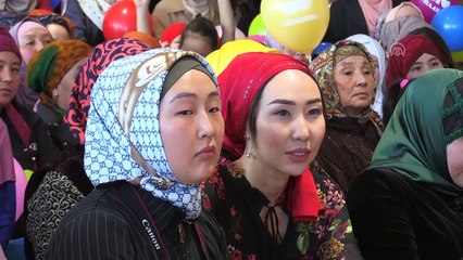 Kırgızistan'da Dünya Başörtüsü Günü - BİŞKEK