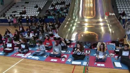 Kardeş ülke Kore’nin popüler bilgi yarışması “2019 Altın Zili Kim Çalacak” etkinliğinde birinci olana bin dolar