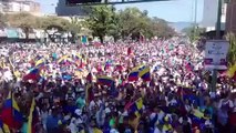 Guaidó lidera una multitudinaria marcha en Caracas para exigir al tirano Maduro que se vaya
