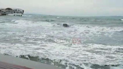 Report Tv - 2 ditë mot i keq në Shqipëri, Drejtoria Detare: Të merren masa