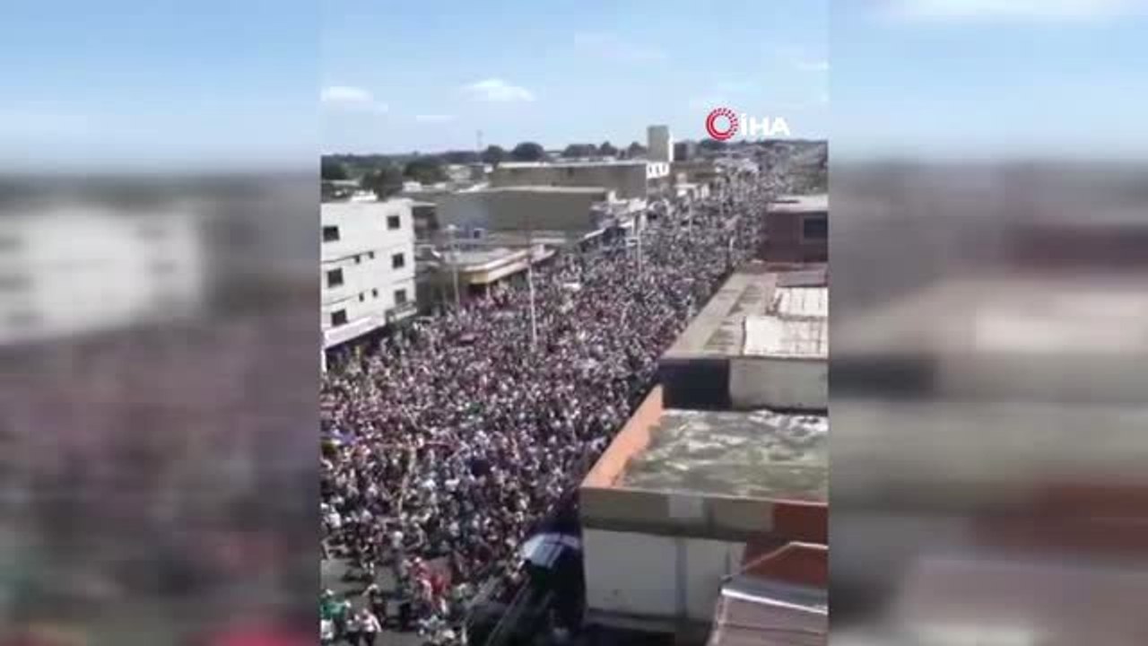 Bir Yandan Maduro Yandaşları Diğer Yanda Guaido Destekçileri- Venezuela'da Hem Hükümet Yanlıları,...