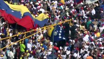 Protestos pró e contra Maduro