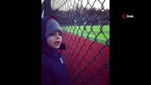 Ünlü Oyuncu Pelin Karahan Oğluyla Eşinin Oynadığı Futbol Takımının Şampiyonluk Maçını İzledi