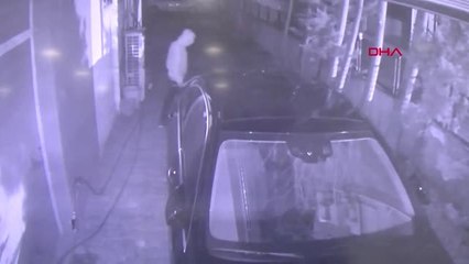 İstanbul-Kadıköy'de Klima Hırsızları Kamerada