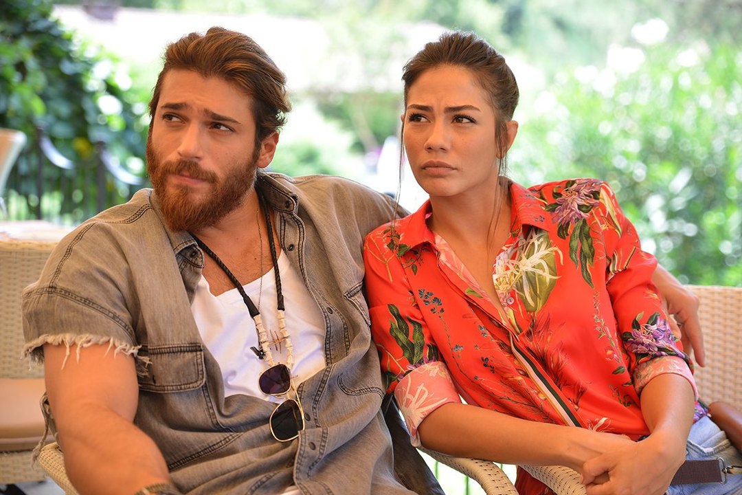 فيديو رد جان يامان على سؤال محرج عن علاقته ببطلة مسلسل "الطائر المبكر"