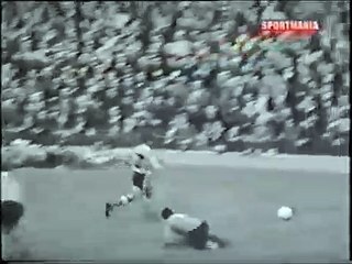 Luis Suarez vs Argentina (1966 World Cup)