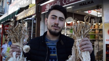 - Sarımsak üreticisi fiyatlardan memnun- Markette 30 TL’ye satılmasını doğru bulmuyoruz- Sarımsak fiyatları Kastamonu’da 5 TL ile 25 TL arası değişiyor