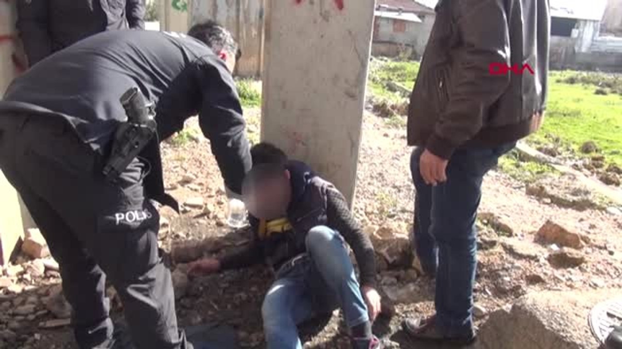 Antalya Uyuşturucudan Bayılan Genç Polis Misin, Hamamcı Mısın; Beni Neden Yıkıyorsun+