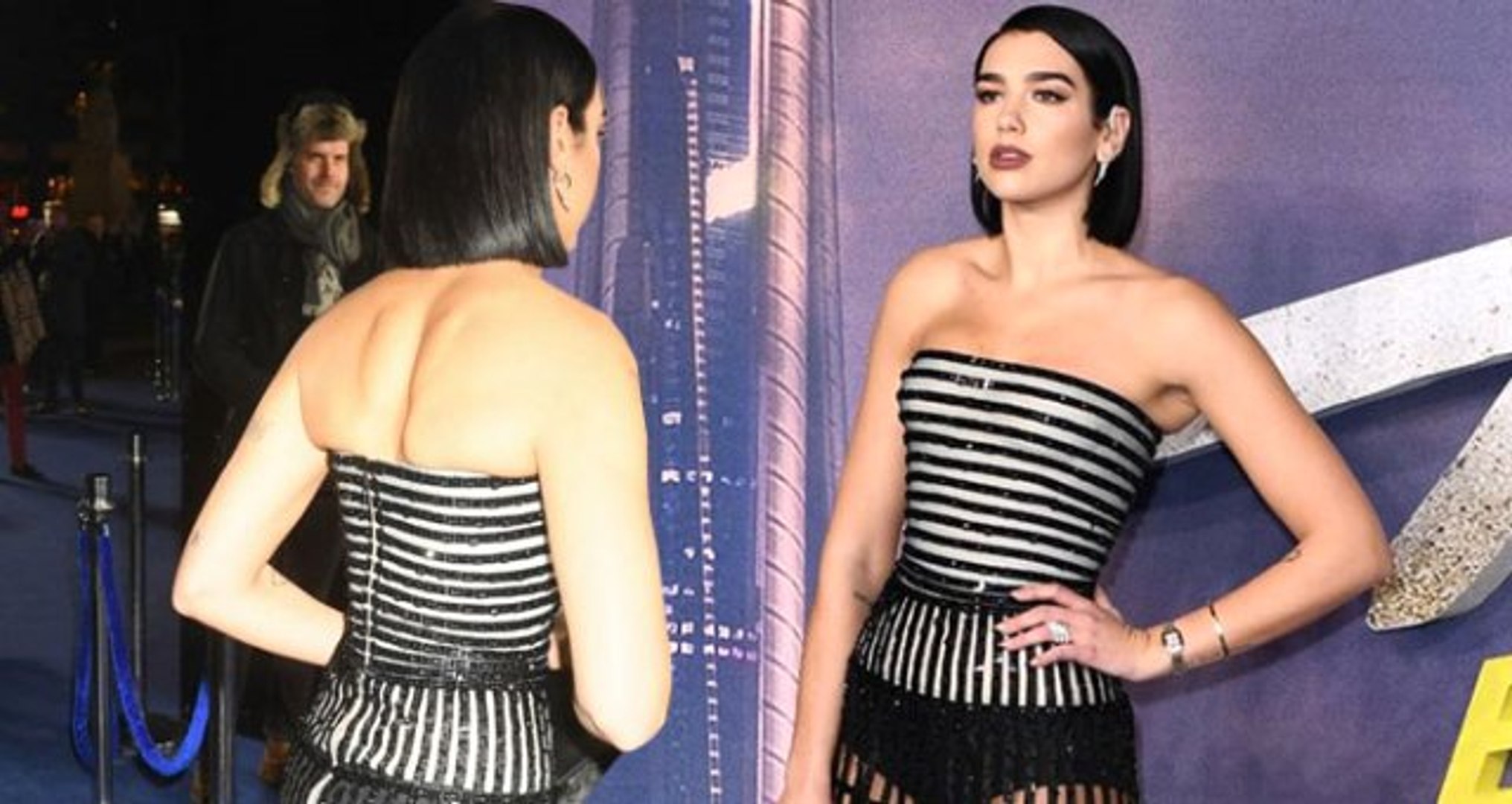 ⁣Ünlü Şarkıcı Dua Lipa, Kafes Şeklindeki Kıyafetiyle Katıldığı Galaya Damga Vurdu