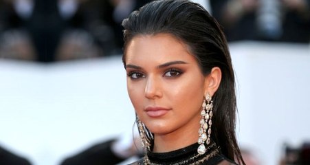 Mert Alaş, Kendall Jenner'ın Çırılçıplak Fotoğrafını Yayınladı