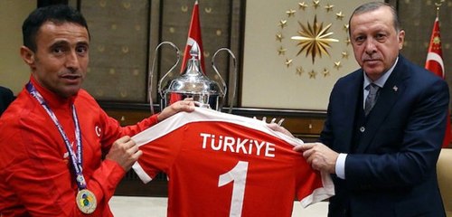 Cumhurbaşkanı Erdoğan'dan Osman Çakmak'a Taziye Telefonu