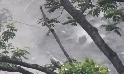 Guguran Lava Gunung Karangetang Dekati Jalan Raya