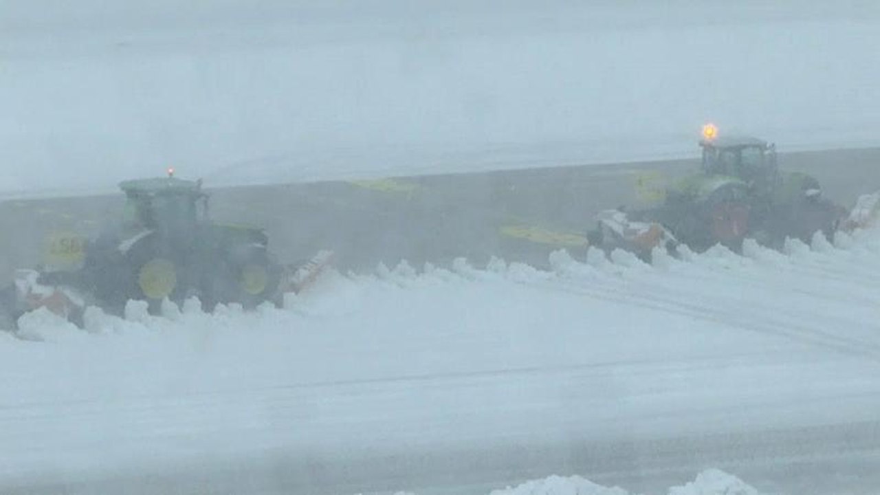 München: Schnee schippen statt Flugverkehr