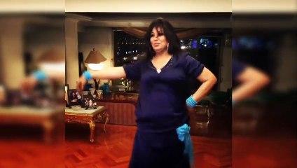 رقص فيفي عبده في منزلها .. فيديو كوميدي ساخر