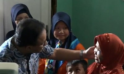 Anies Baswedan Temui Petugas Jumantik yang Dianiaya