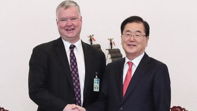 비건, 오후 靑 방문...내일 북측과 실무협상 / YTN