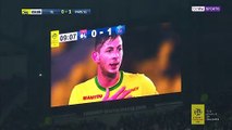 Lyon - PSG maçında Sala'ya saygı duruşu