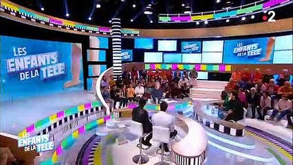 Laurent Ruquier se lance dans une imitation de Jacques Martin dans l'école des fans face à Bruel et Lacheau - Regardez