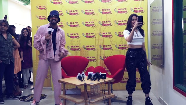 Main falooda hoon : Ranveer Singh on fashion choice at Gully Boy promo