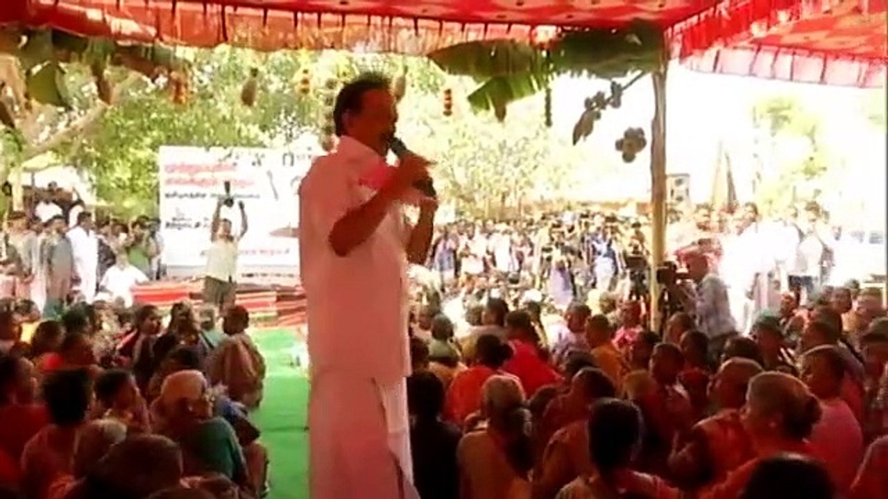 கிராம சபை கூட்டத்தில் ஸ்டாலின் கலகல பேச்சு-வீடியோ