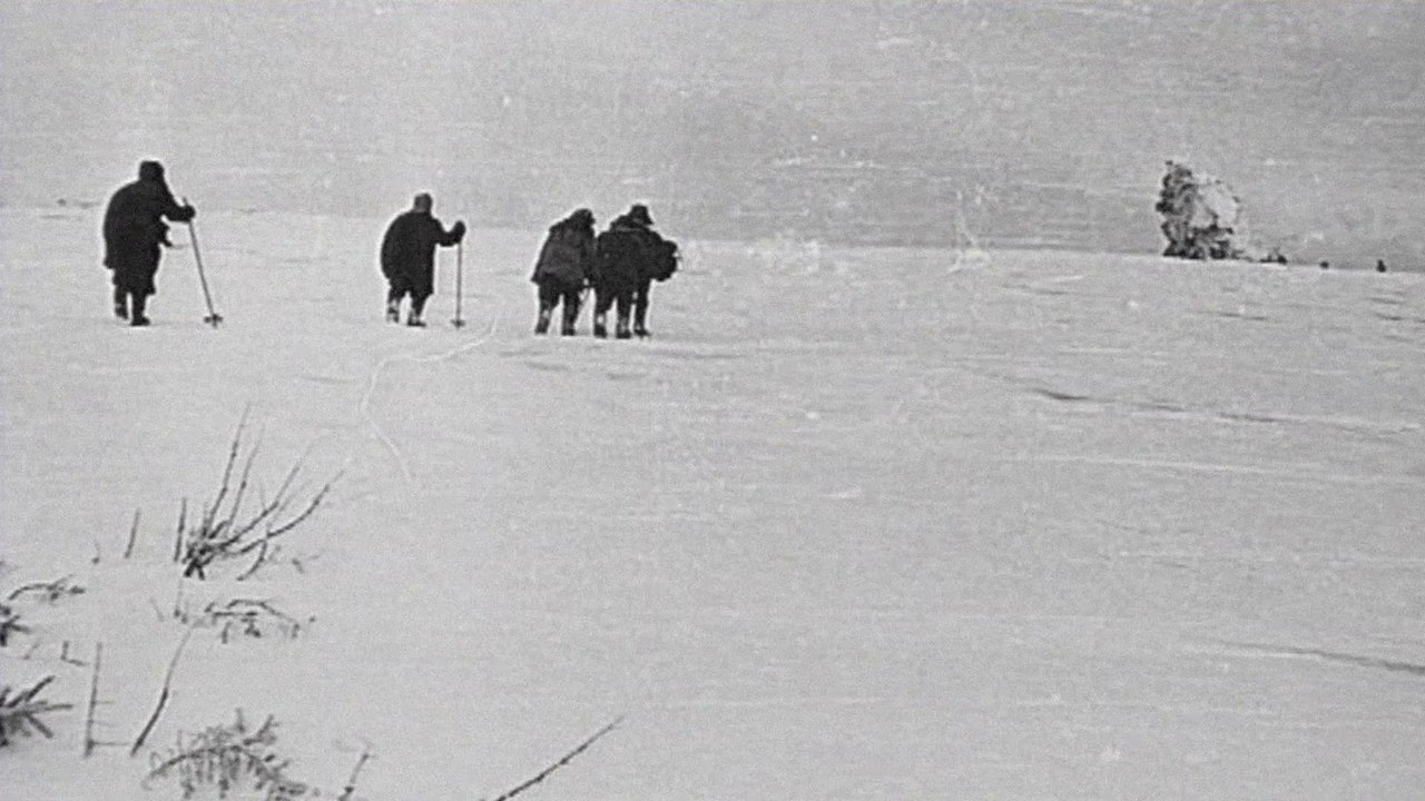O Passo Dyatlov, a Montanha dos Mortos, Esquiadores MORREM de Forma Inexplicável