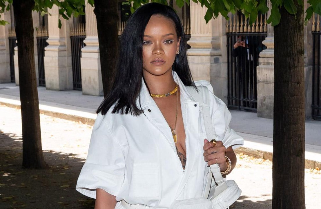 Rihanna voices her support for Colin Kaepernick during Super Bowl
