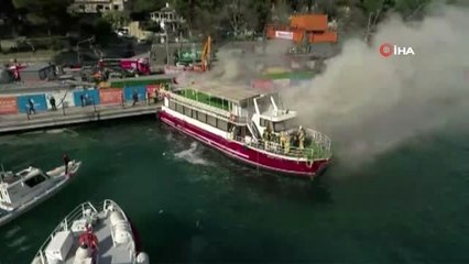 İstinye'de Bir Tur Teknesinde Yangın Çıktı