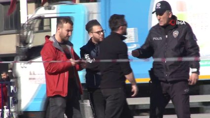 Taksim Meydanı'nda şüpheli paket alarmı