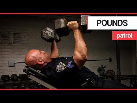 NYPD cop sheds 150lbs after kicking donut and pizza addiction to the curb | SWNS TV