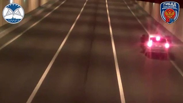 Des jeunes ont la très mauvaise idée de s’arrêter dans un tunnel pour faire un selfie