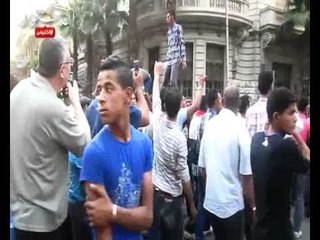 مسيره إلى دار القضاء العالي