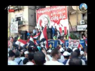 أغاني ثورية لإشعال حماس الميدان.