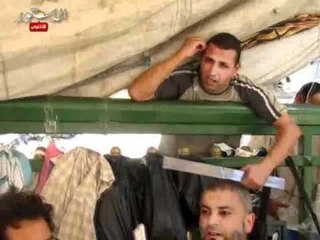 معتصمي التحرير سنواصل الأعتصام حتي يأخذ الرئيس الصلاحيات كاملة