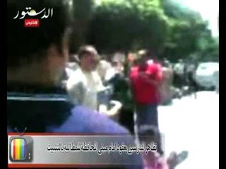 تظاهر المدرسين بعقود امام مبنى المحافظة