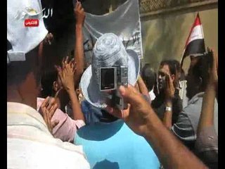 عمال سيراميك كليوباتر يعتصمون امام قصر العروبة