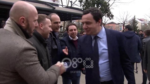 Ora News - Pedagogët e Shkencave Sociale nisin grevën pa afat, studentët bojkotojnë mësimin