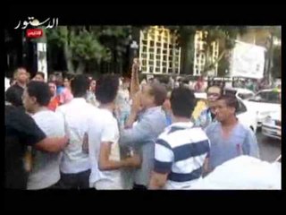 كلاكيت رابع مرة طلاب التنسيق يفترشون الأرض ويقطعون الطريق