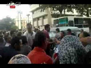 اشتباكات الأمن وحملة الماجستير أمام الوزراء