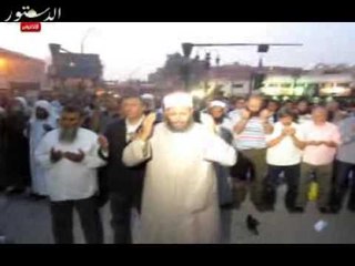 الجماعات الاسلامية أثناء صلاة المغرب تدعو علي النائب العام