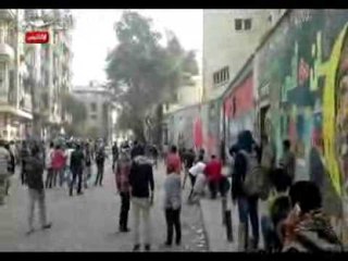 متظاهرو محمد محمود يواصلون تظاهرهم لليوم الثالث