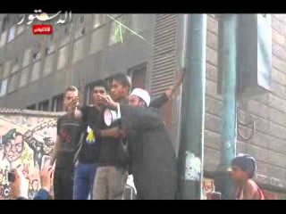 الثواربـ "محمد محمود" :معتصمين حتى يسقط قاتل الشهداء